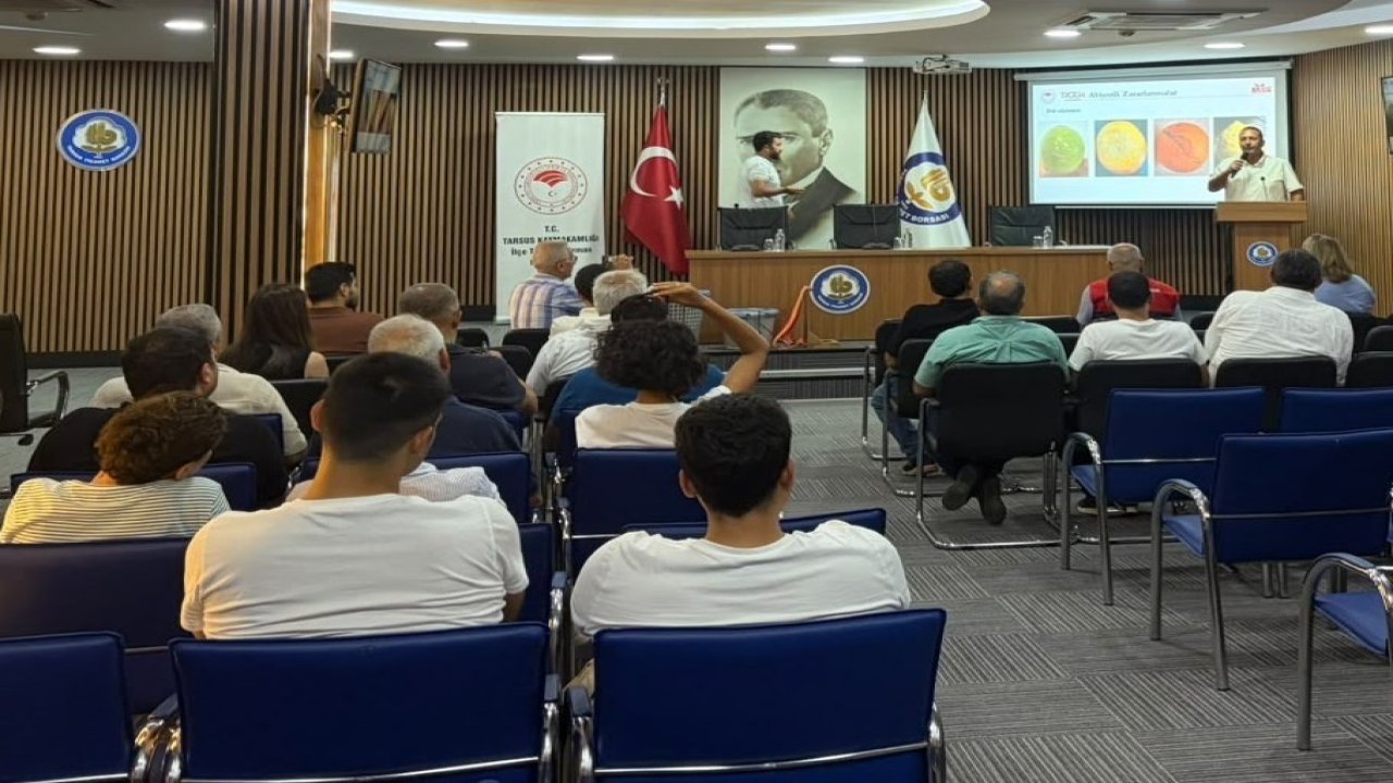 Tarsus’ta turunçgil üreticilerine doğru hasat eğitimi