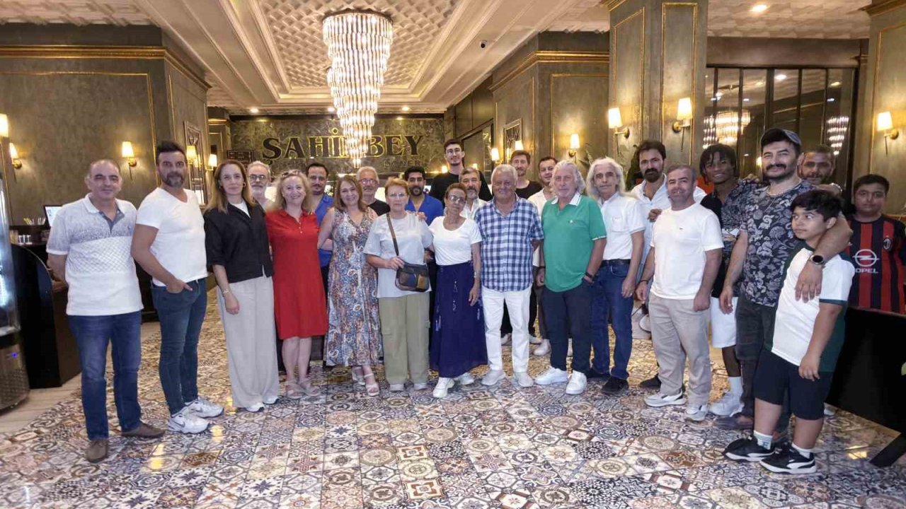 24 yıl sonra, efsane dizi geri döndü