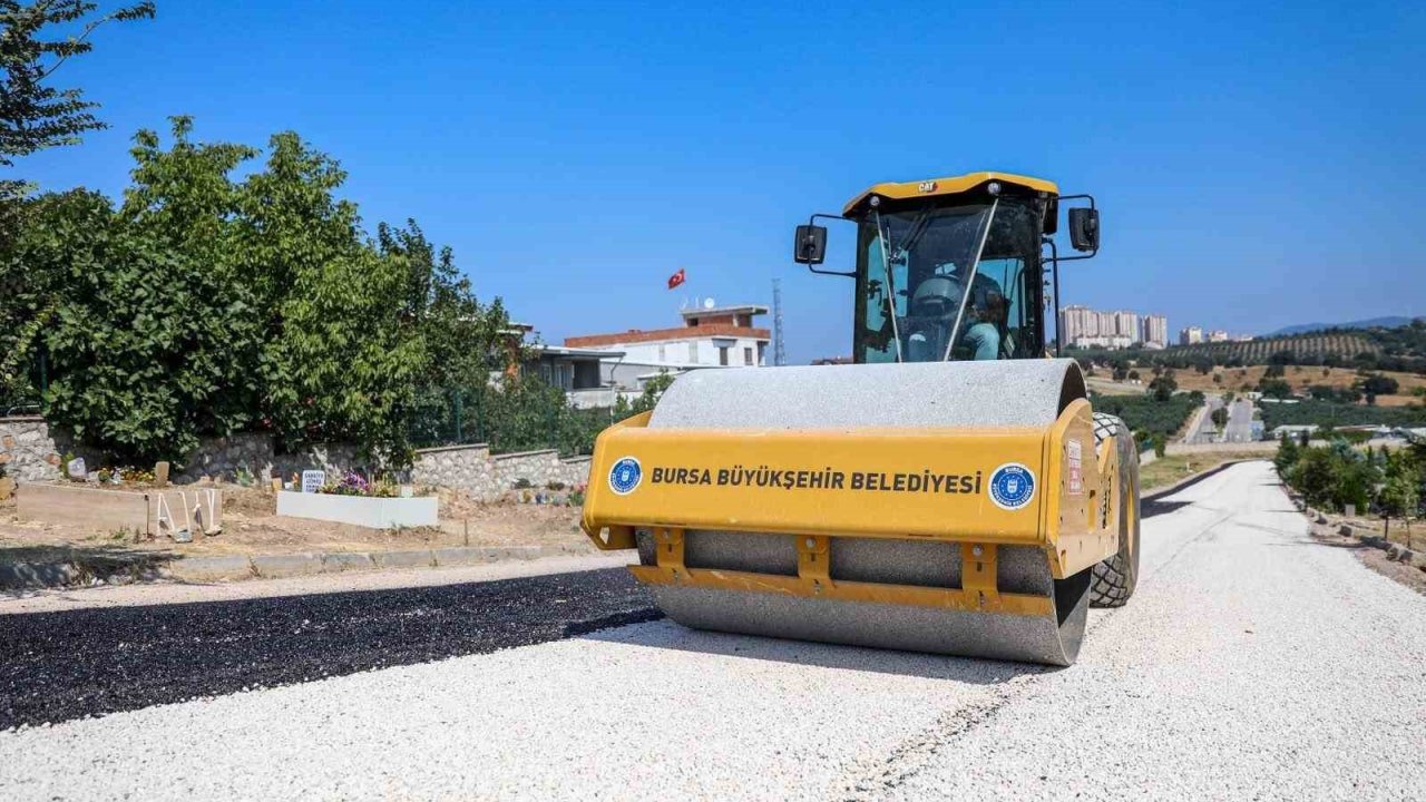 Bursa’da mezarlık yolları yenileniyor