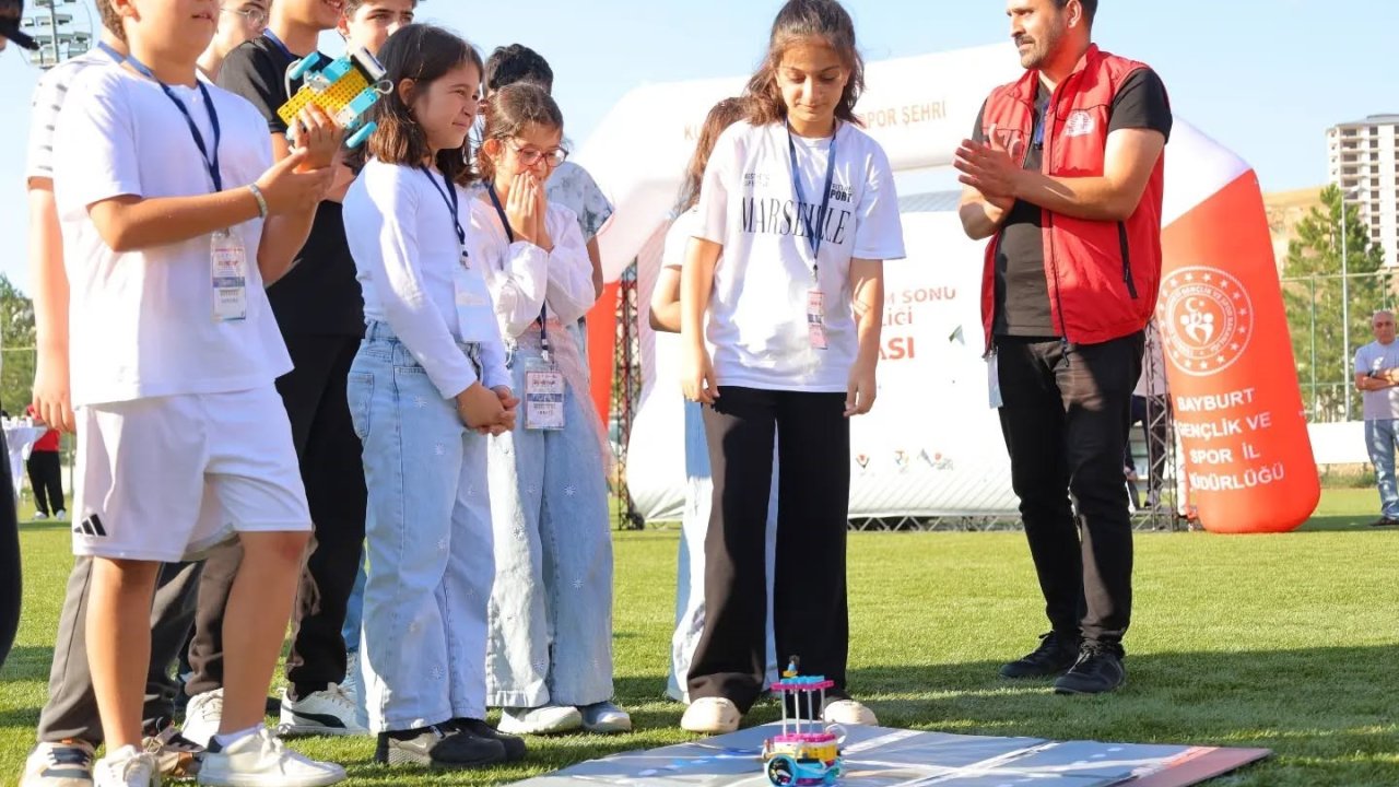 Bayburt’ta gençlik festivali ve DENEYAP kapanışı