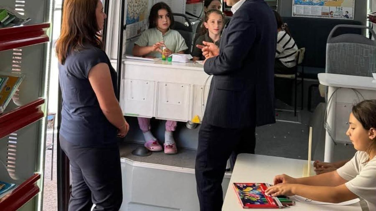 Aydıntepe’de Gezici Kütüphane çocuklarla buluştu