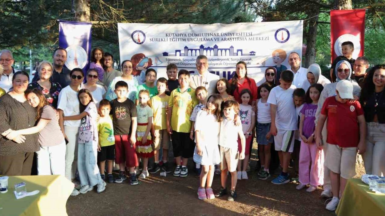 Kütahya’da ’DPÜ Çocuk Yaz Atölyeleri’ aile pikniğiyle sona erdi