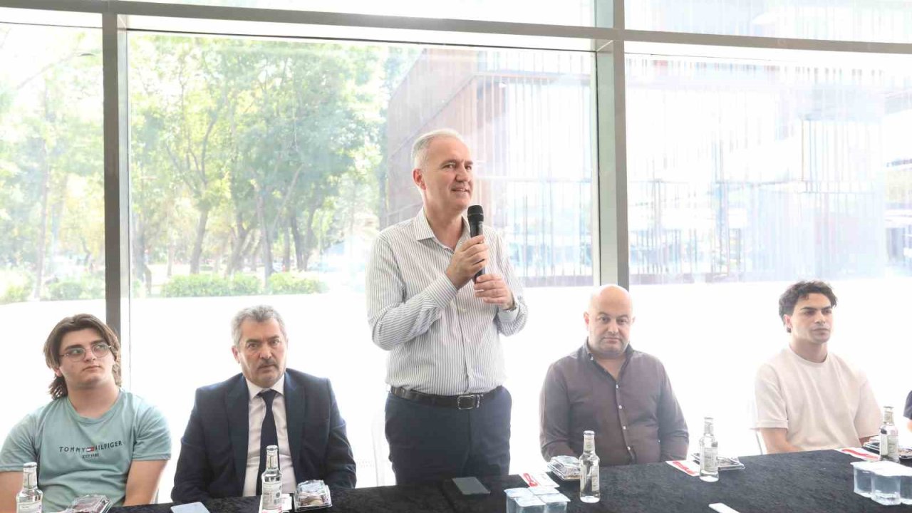 Başkan Taban YKS’de ilk 30 bine gireni İnegöllü öğrencilerle buluştu