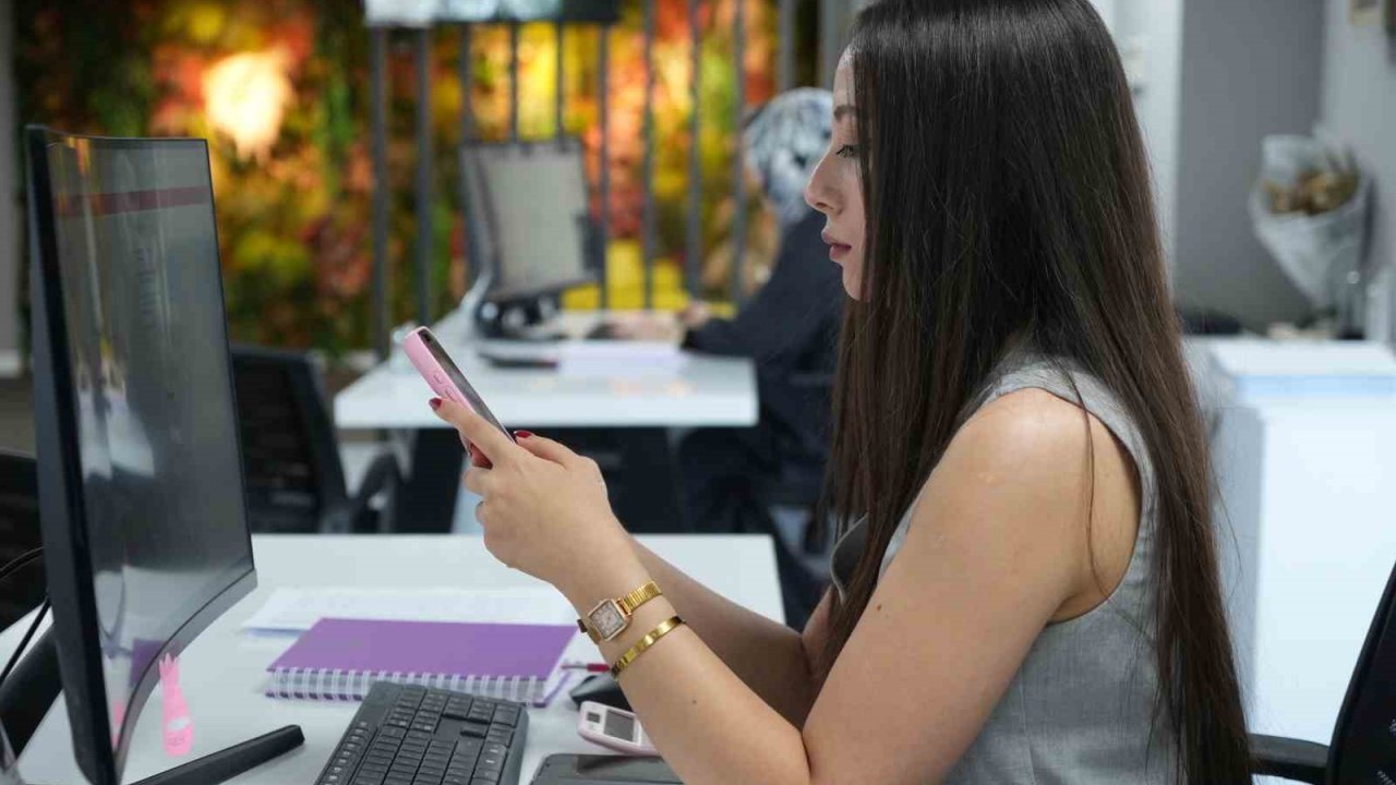 Site yönetiminde yapay zeka dönemi: 3 günlük telefon trafiğini 1 saate indirdiler