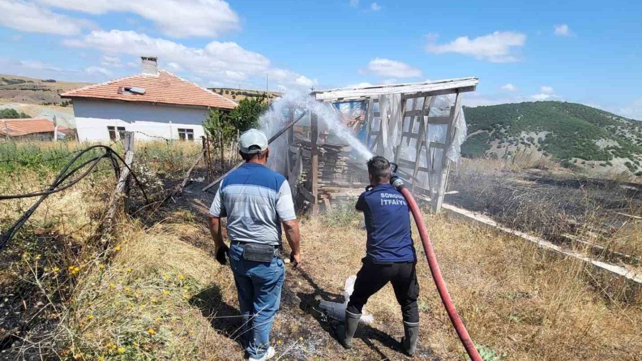 Ot yangını kısa sürede söndürüldü