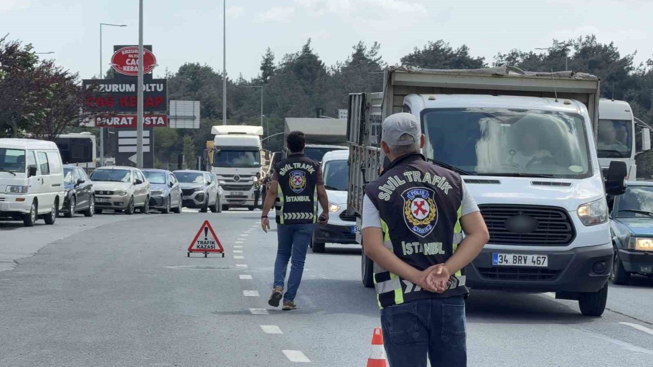 Arnavutköy’de hafriyat kamyonlarına sıkı denetim: 70 sürücü ve araç sahibine 701 bin lira ceza