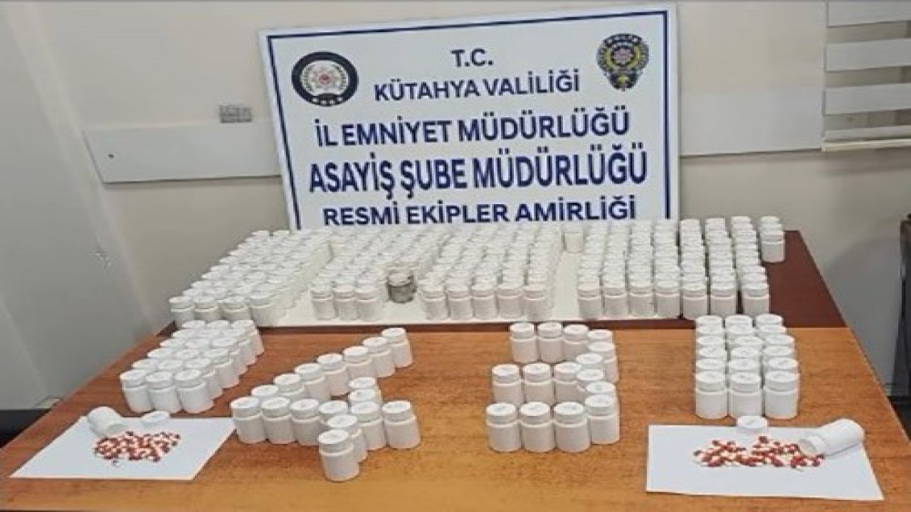 Kütahya’da araçtan 14 bin 622 uyuşturucu hap çıktı: 4 tutuklama