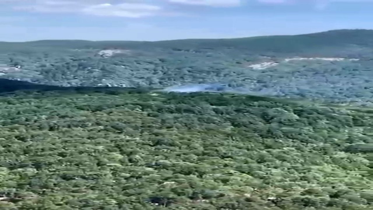 Kazdağları’nda yıldırım kaynaklı orman yangınına havadan ve karadan müdahale ediliyor