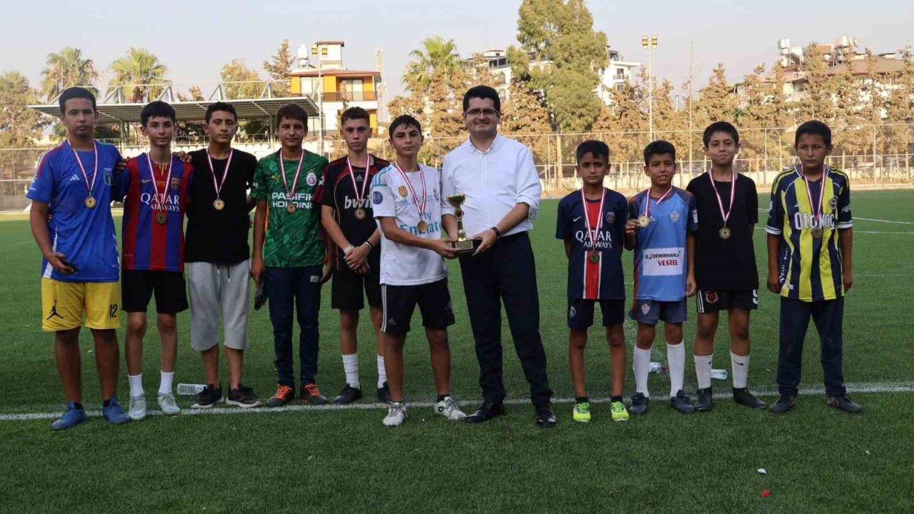 Arsuz’da yaz kuran kursu öğrencileri futbol turnuvasında buluştu