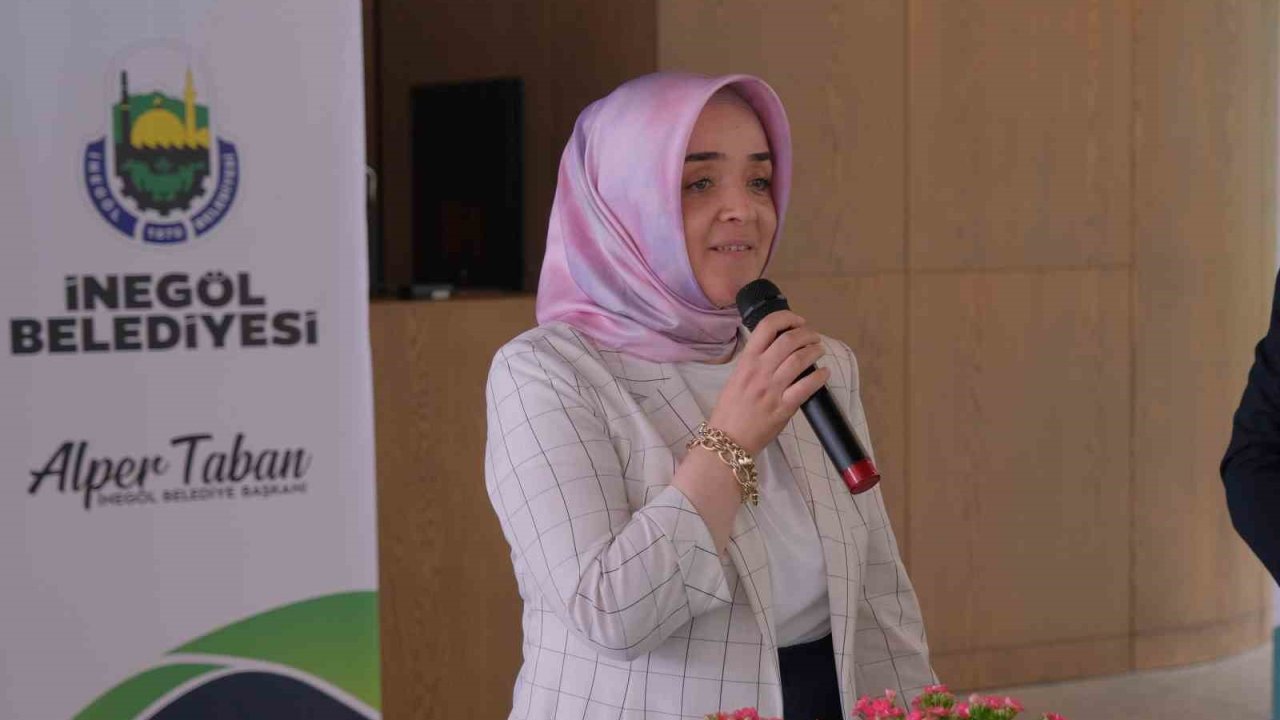 İnegöl Belediyesi’nden "Atıktan saksıya, saksıdan yaşama" etkinliği