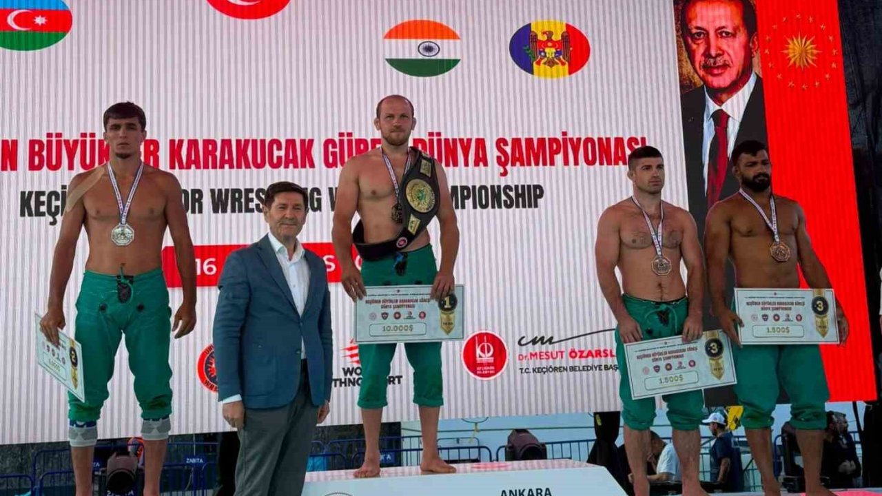 Büyükşehir Belediyesporlu Fazlı Eryılmaz dünya şampiyonu