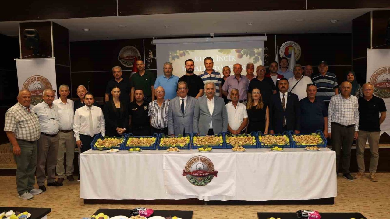 Söke’de sezonun ilk kuru inciri 600 TL’den alındı