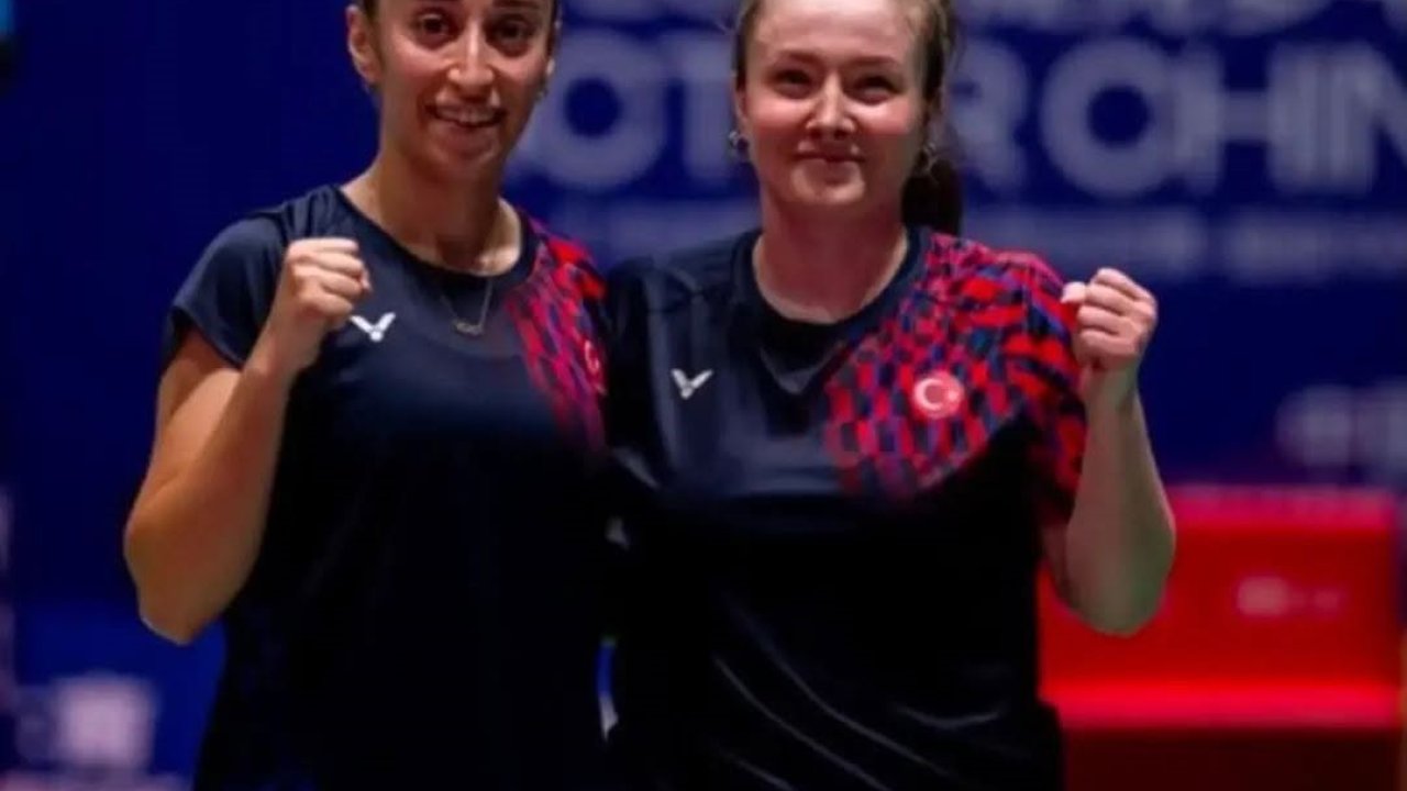 Milli badmintonculardan Hindistan’da çifte galibiyet