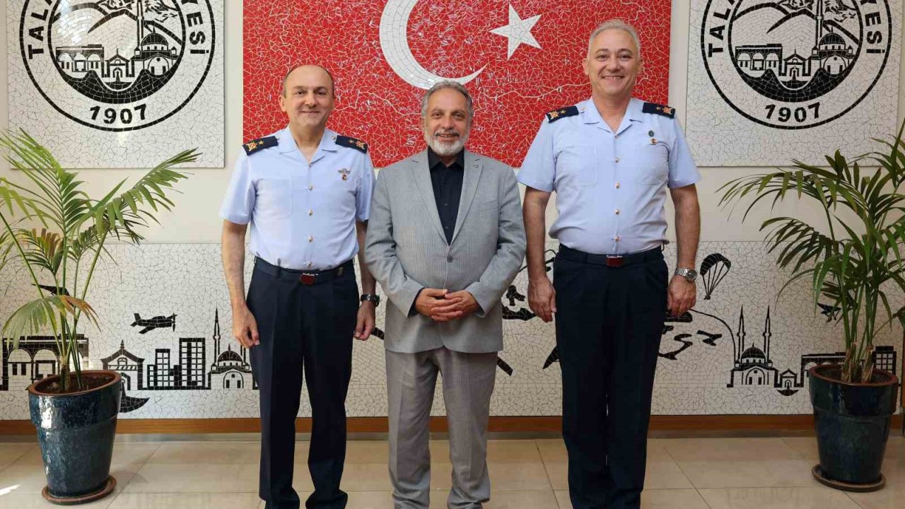 Komutanlardan Başkan Yalçın’a veda ziyareti