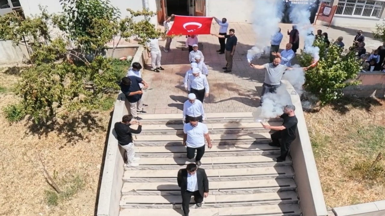 Boyabat’ta hafızların mezuniyet sevinci