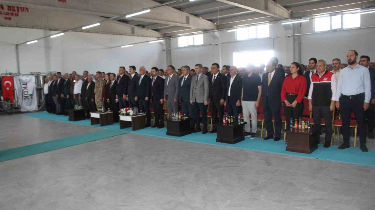 Malazgirt’te Süt Toplama Merkezi törenle hizmete açıldı
