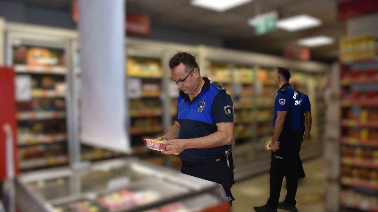 Şehzadeler’de zabıta ekiplerinden sıkı denetim