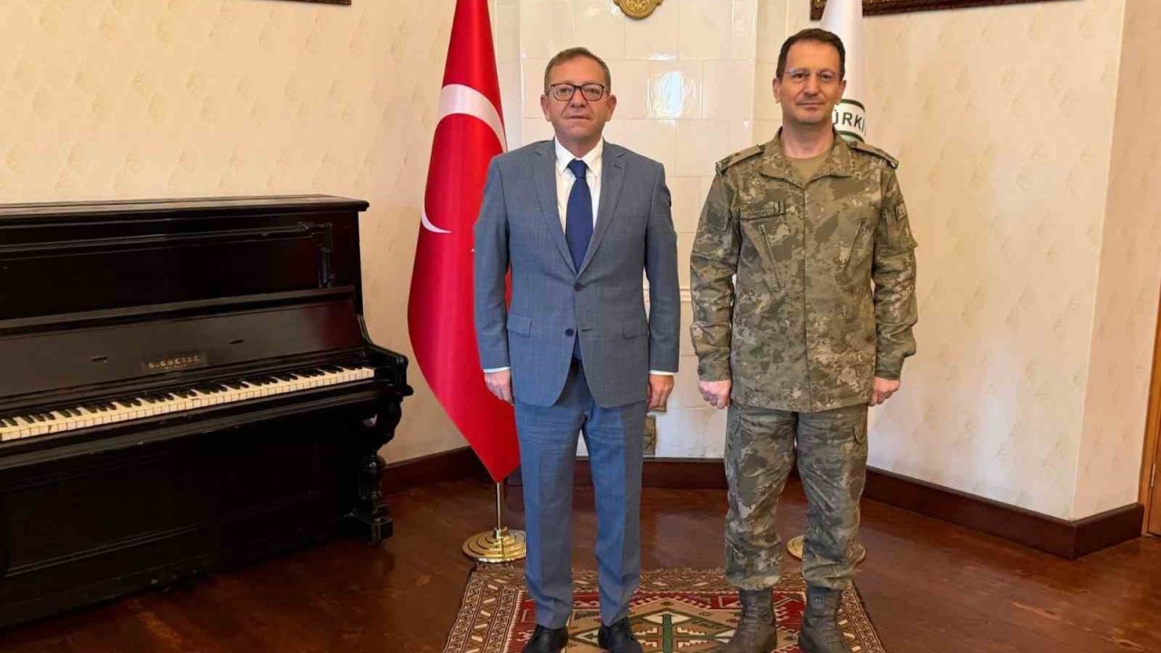 Kars 14. Mekanize Piyade Tugay Komutanlığına atanan Tuğgeneral Çelik’ten Vali Polat’a ziyaret