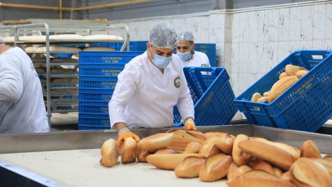 Elazığ’da günlük 20 bin ekmek üretilerek vatandaşların tüketimine sunuluyor