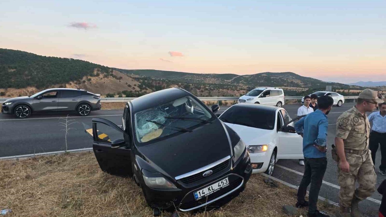 Bingöl’de trafik kazası: 3 yaralı