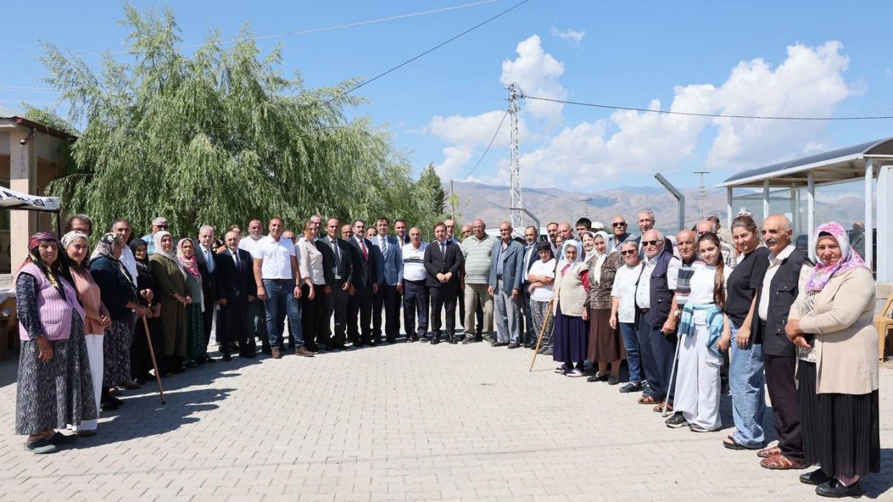 Vali Aydoğdu Cemal Gürsel Mahallesi’nde vatandaşların taleplerini dinledi