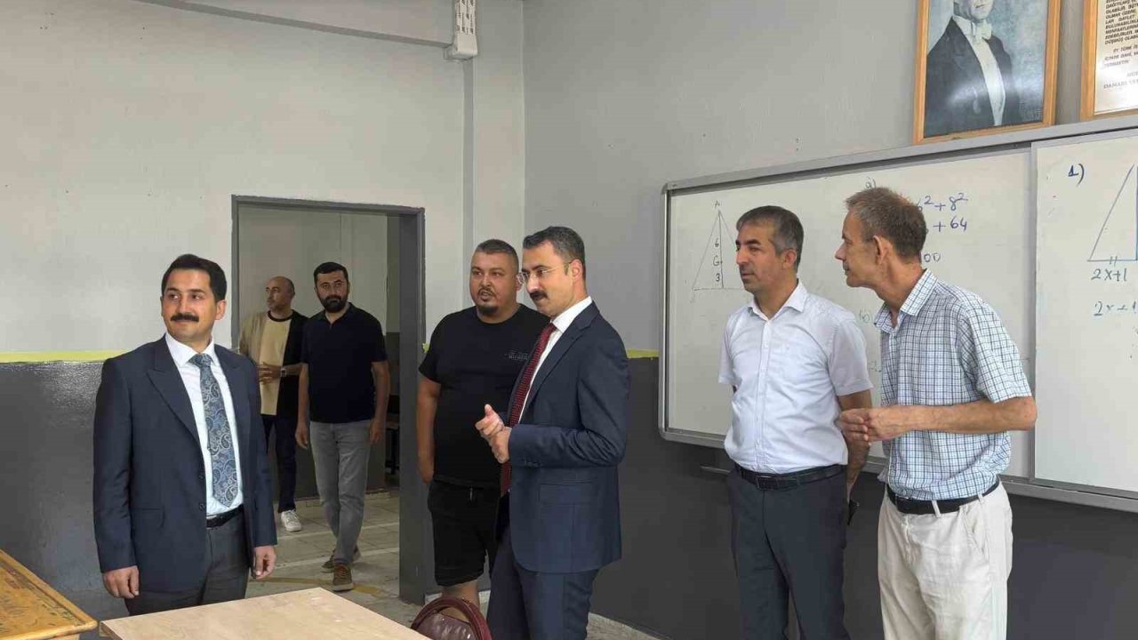Alaşehir’deki 36 sınıf denetimli serbestlik yükümlüleri tarafından yenilendi