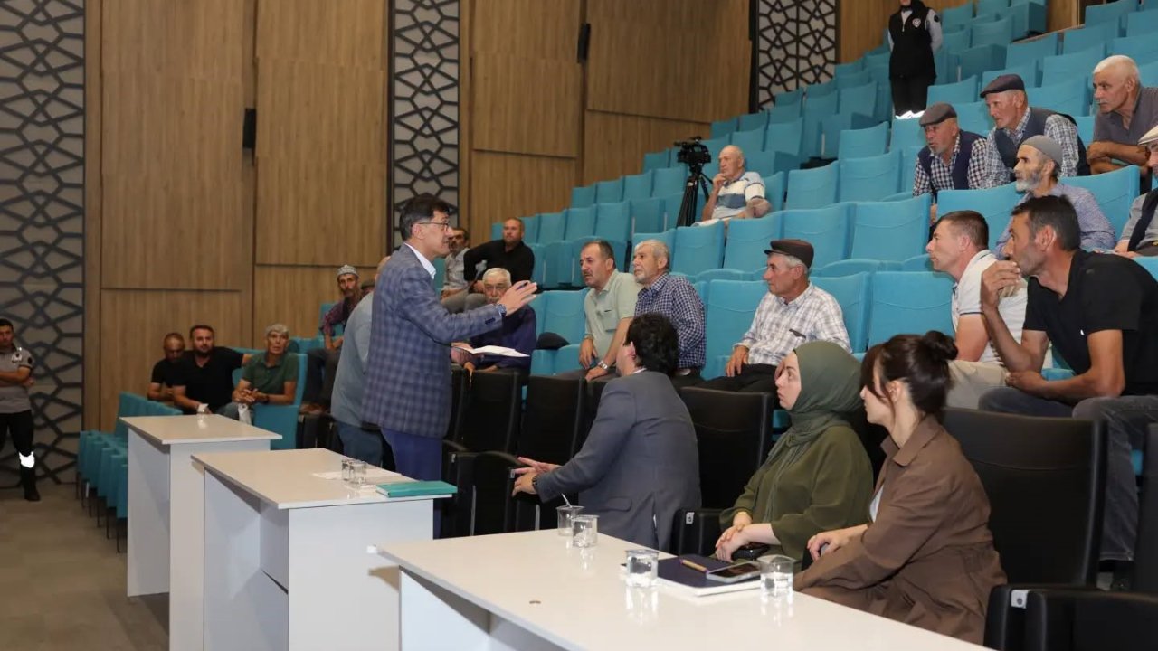 Kütahya Ağaçköy Mahallesinde imar planları için istişare toplantısı düzenlendi