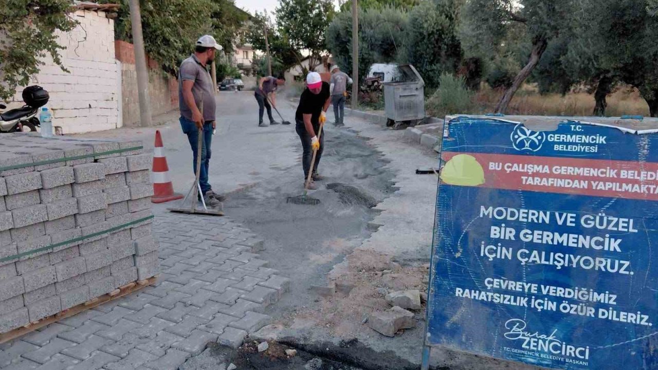 Germencik’te yol bakım ve onarım çalışmaları sürüyor