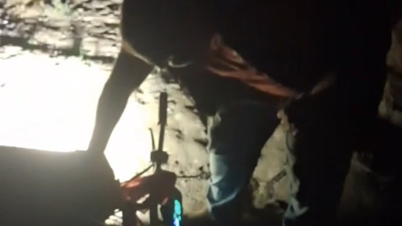 Engelli aracı ile kaza yapan vatandaşın yardımına vatandaşlar koştu