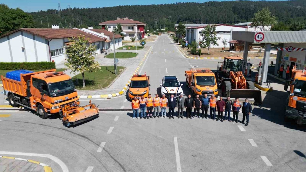 Vali Makas’tan Kaynaşlı’da Karayolları incelemesi