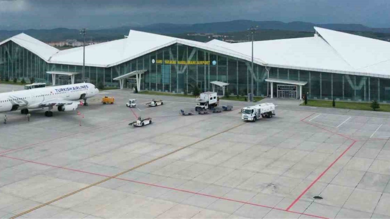 Kars Harakani Havalimanı’nda 7 ayda 365 bin 939 yolcuya hizmet verildi