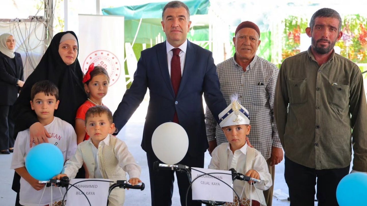 Bayburt’ta çocuklar için sünnet şöleni