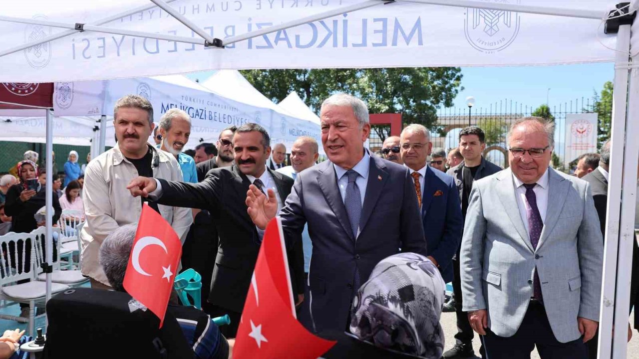 Akülü araç ve tekerlekli sandalye teslim töreni düzenlendi