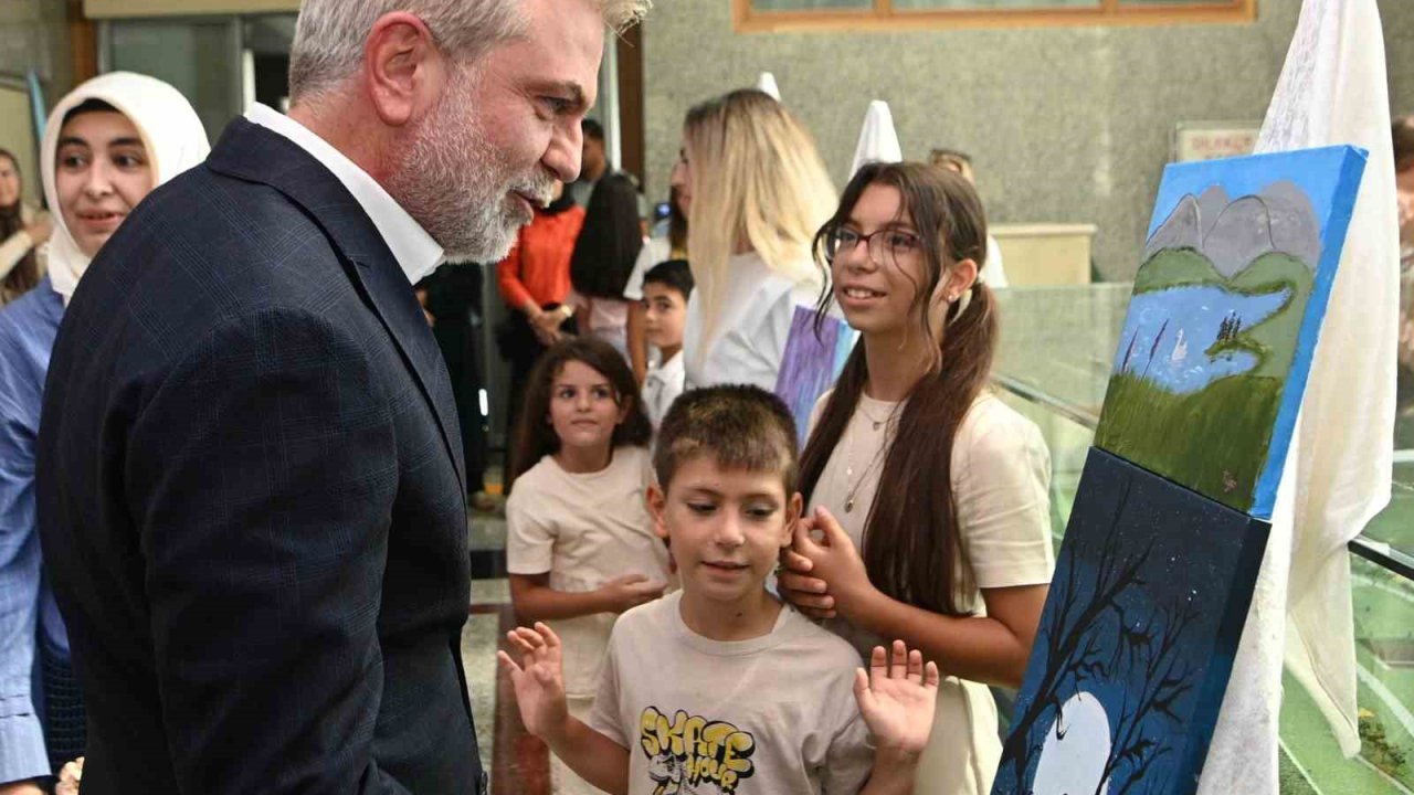 Miniklerin sanat yolculuğu sergiyle taçlandı