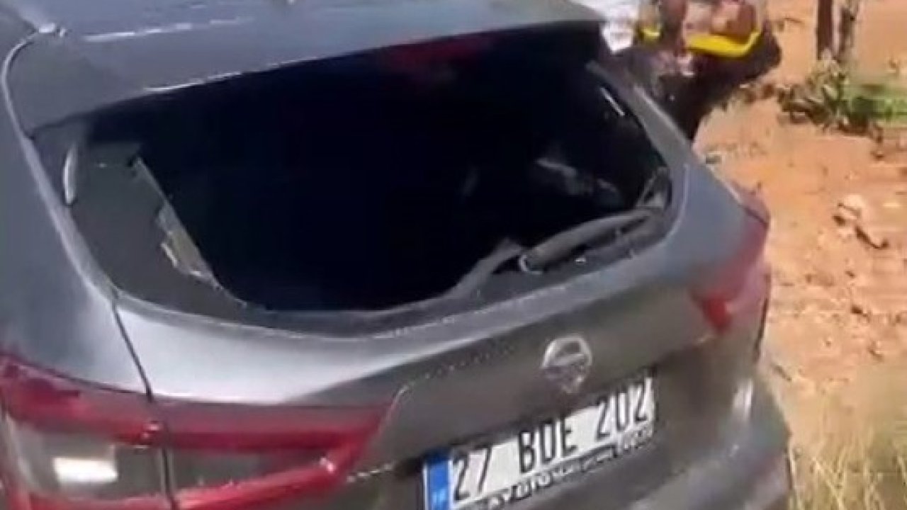 Gaziantep’te otomobiller kafa kafaya çarpıştı: 1’i ağır 3 yaralı