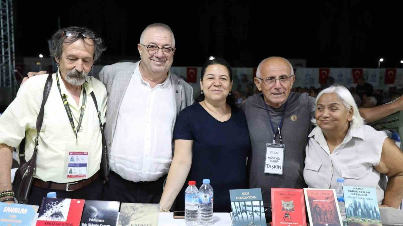 Edremit Kitap Fuarı’nda dördüncü gün de kültür ve sanatla dolu geçti