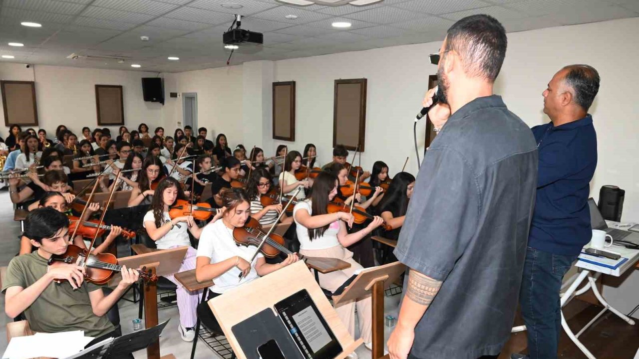 Kemer’de 30 Ağustos Zafer Bayramı hazırlıkları sürüyor