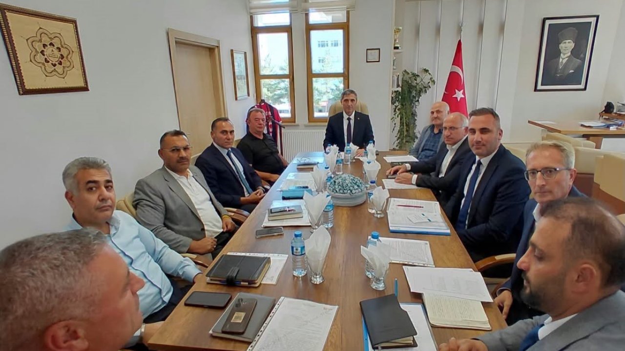Bayburt’ta 2026-2027 eğitim öğretim yılı hazırlıkları değerlendirildi