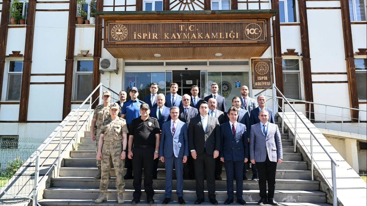 Erzurum Valisi Aydın Baruş’tan İspir ilçesine çıkarma: Yatırımlar masaya yatırıldı