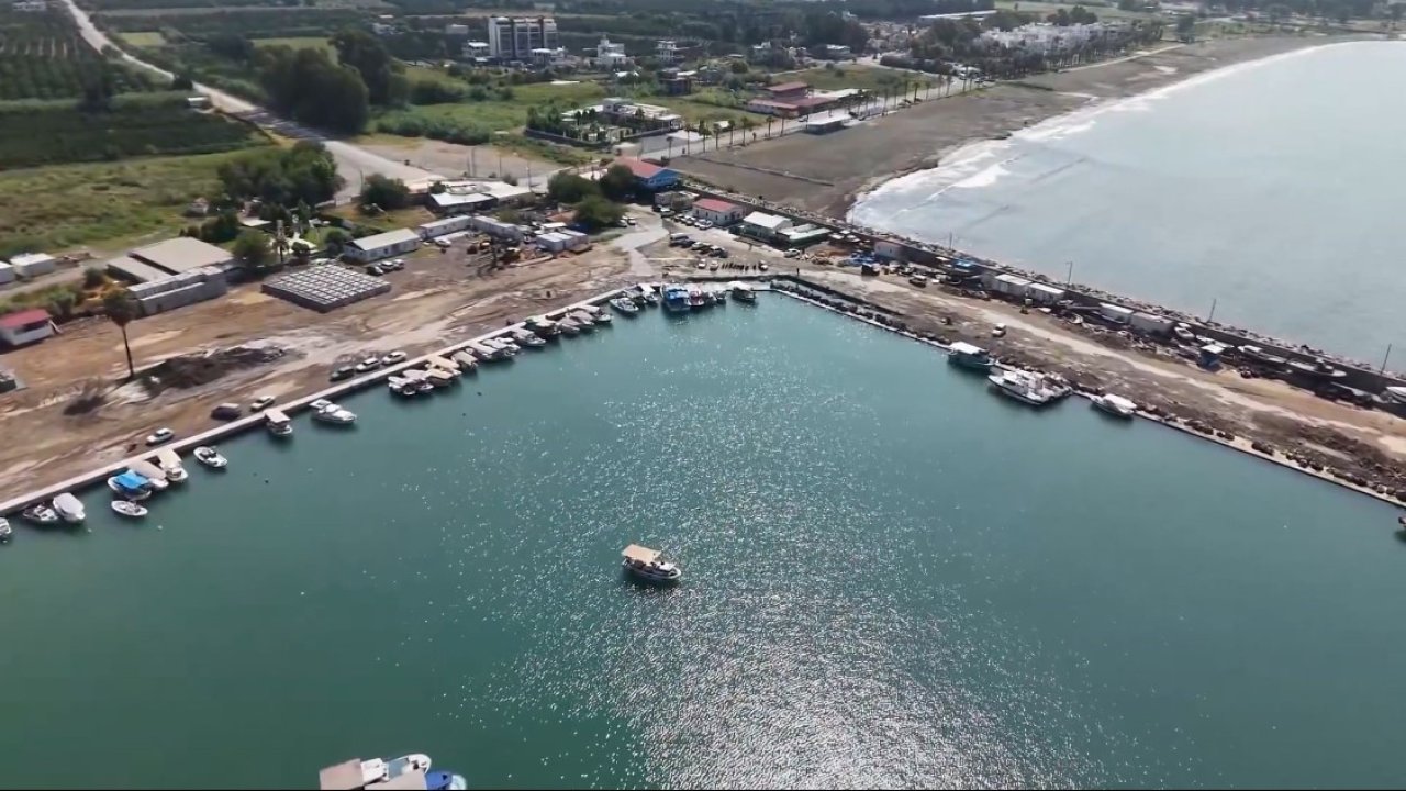 Vali Masatlı, Dörtyol Balıkçı Barınağı’ndaki çalışmaları inceledi