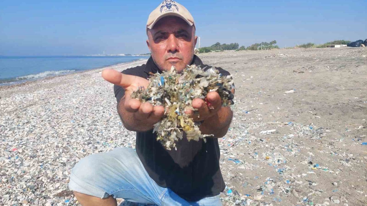 Tarsus-Kazanlı sahilinde plastik kirliliği