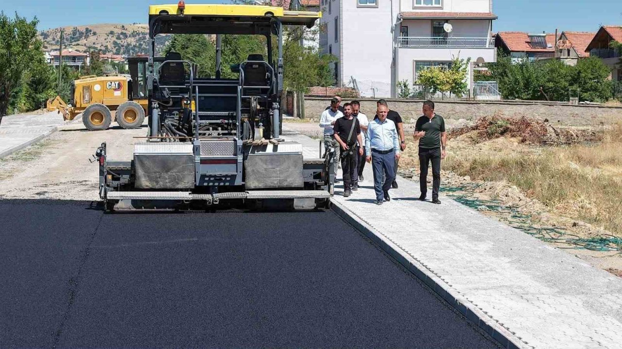 Kırıkkale Belediyesi, Osmangazi Mahallesi’nin yollarını yeniliyor
