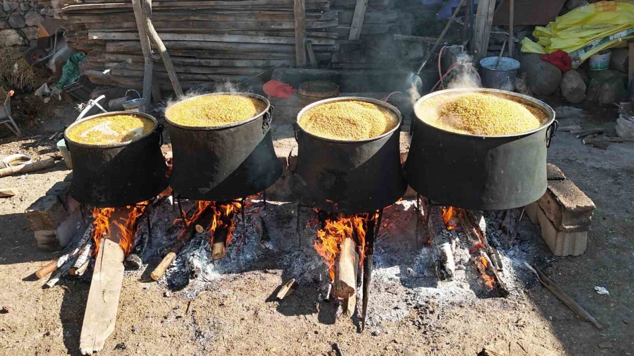 Anadolu sofralarının vazgeçilmezi bulgur için kazanlar kaynamaya başladı