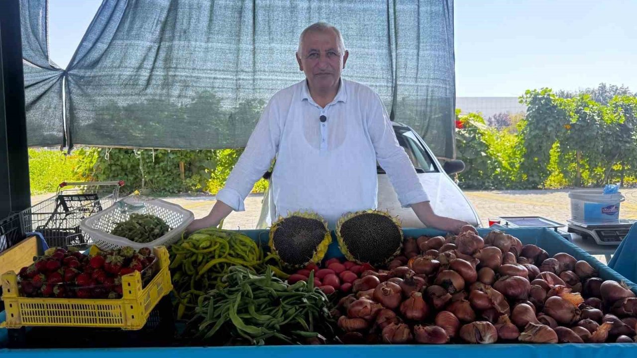 Doğal Ürünler Bahçesi Pazarı, organik gıdayı vatandaşlara sunmaya devam ediyor