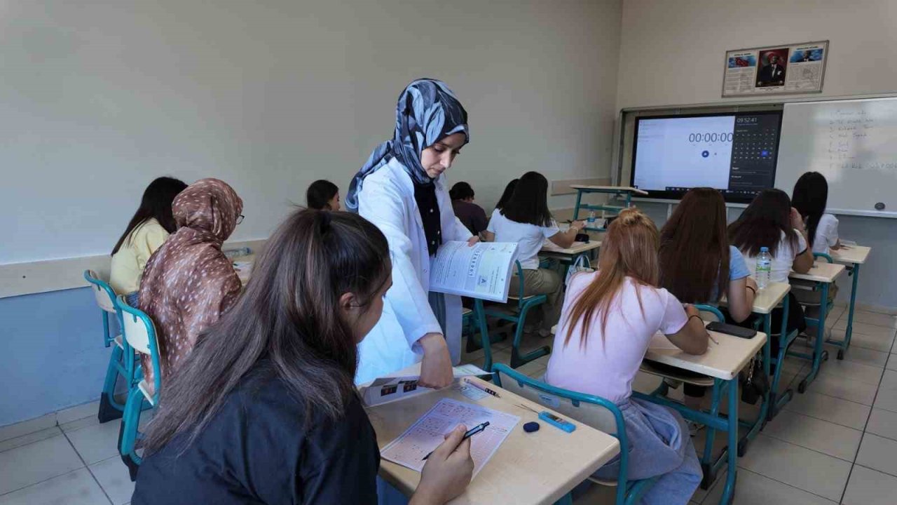 Büyükşehir KAYMEK’ten ücretsiz YKS Kursu için deneme sınavı