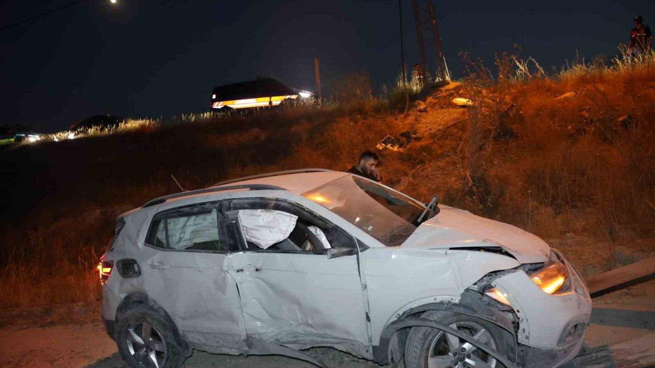 Nevşehir’de lastiği patlayan otomobil takla attı: 2 yaralı