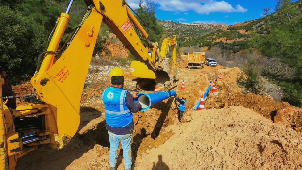 DESKİ, Çal’ın 2 bin 850 metrelik içme suyu terfi hattını yeniledi