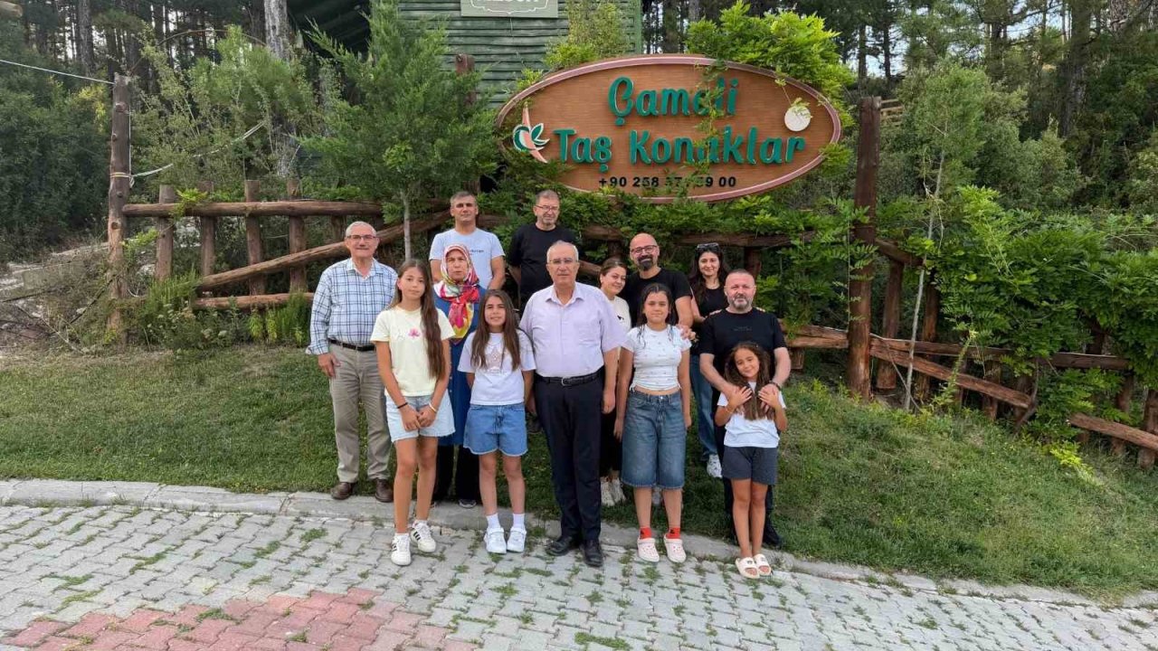 Dereceye giren çocuklar Çameli’de ödüllendirildi