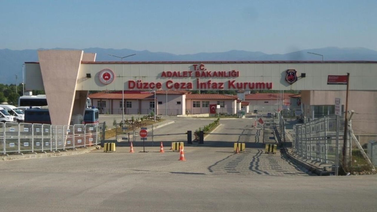 Düzce’de aranan 33 şahıs yakalandı, 20’si tutuklandı