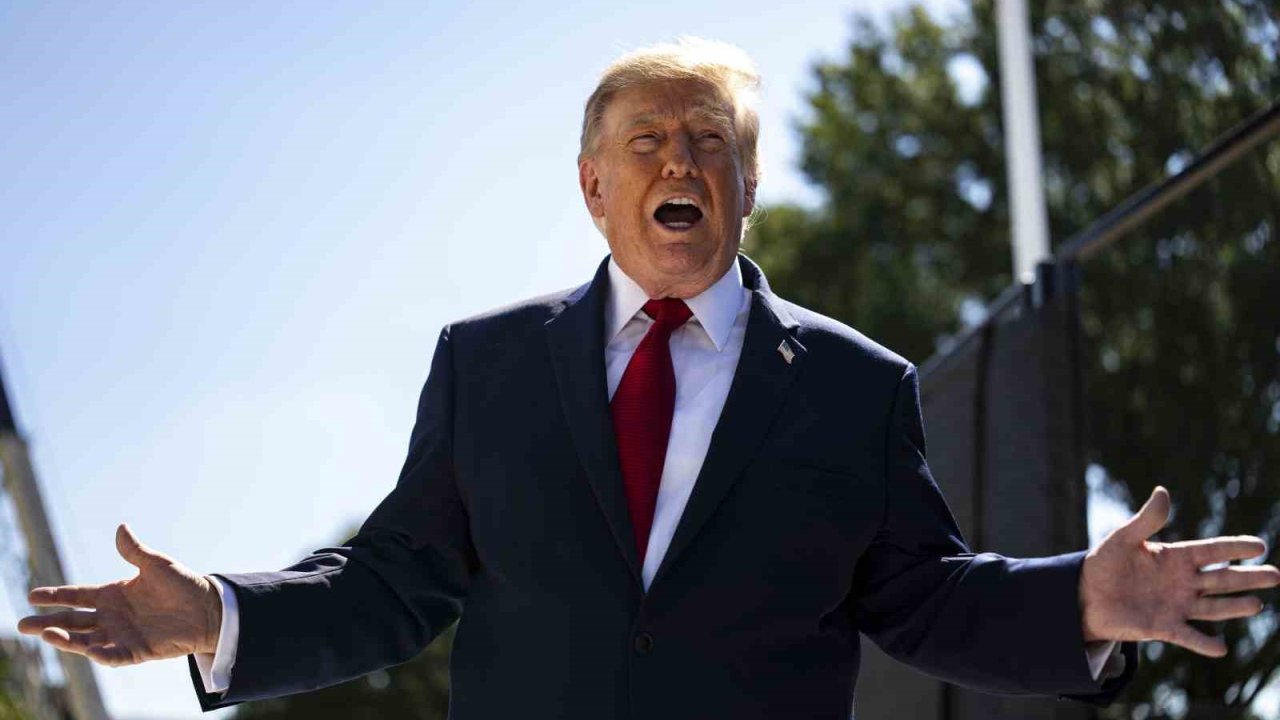 Trump: "2027’de Kanada’dan ithal otomotiv ve çelik ürünlerinde gümrük vergisi yüzde 50’ye çıkarılacak"